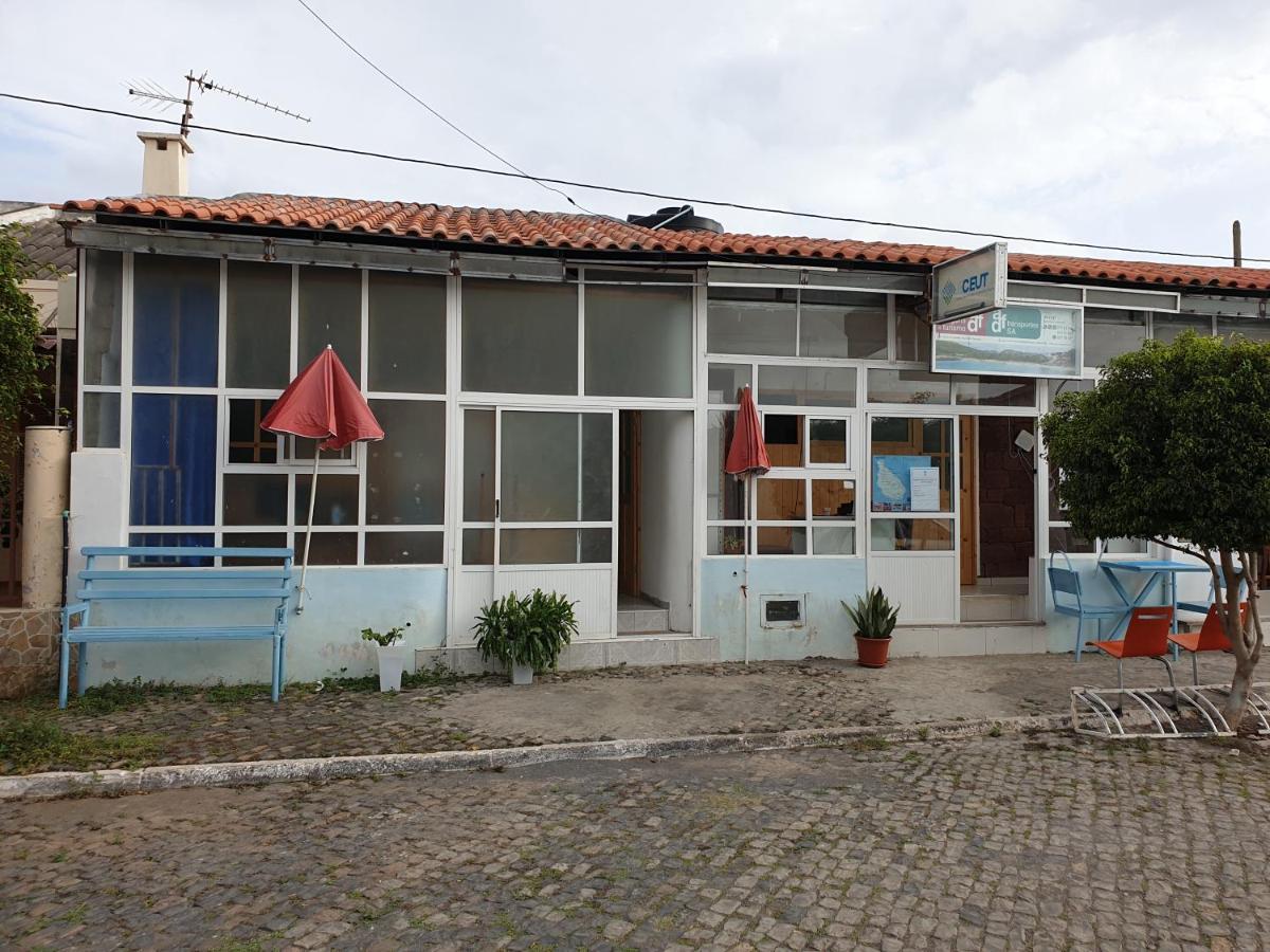 타라팔 Apartamento Turistico Ceut 아파트 외부 사진